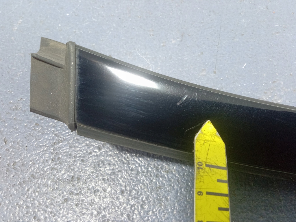 фото №5, Mercedes glc x253 молдинг стекло отводящая правая a2536902903