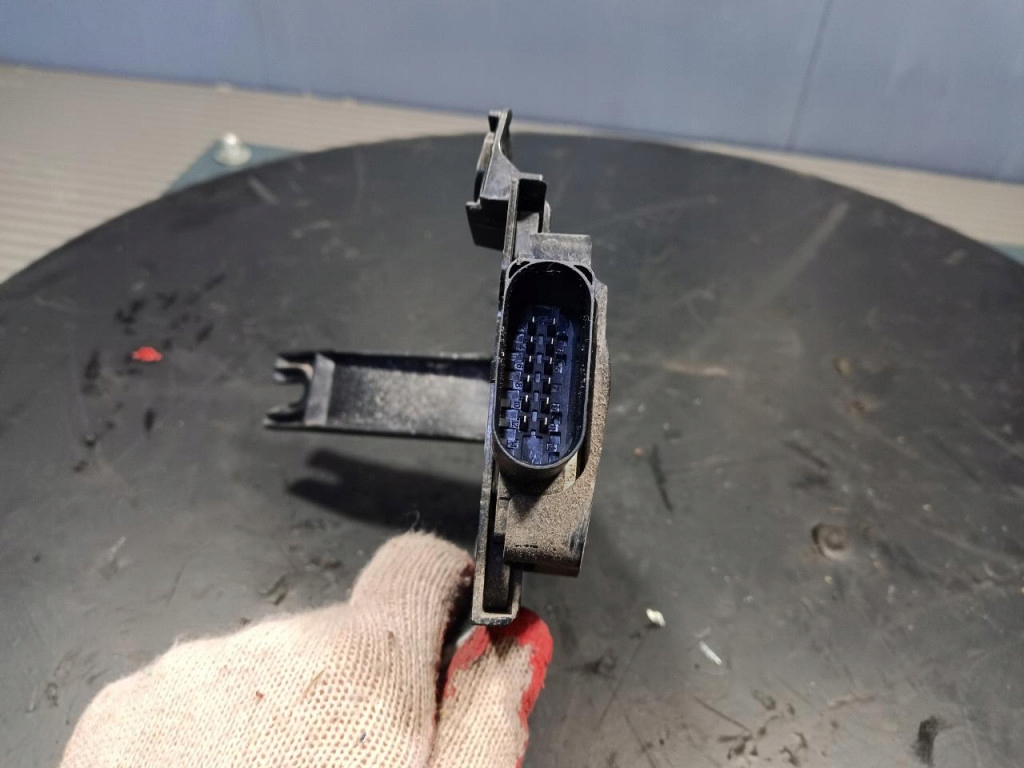 фото №4, Audi a6 c8 avant kombi радар асистент поперечина руху 4n0907566a