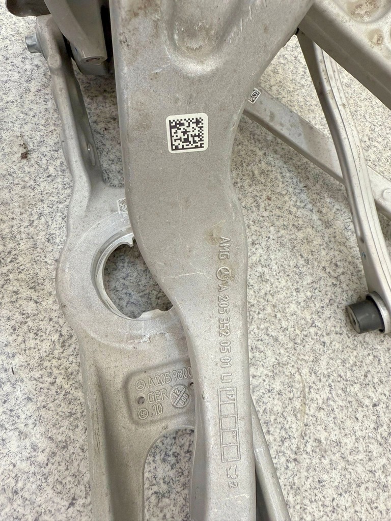 фото №7, Mercedes e klasa 213 e63 amg підвіска ліва задні поворотний кулак важелі nowe