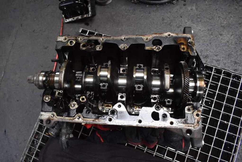 фото №9, Блок dół двигуна wał 7786664 bmw e90 e91 2.0 d 163 km 04-10