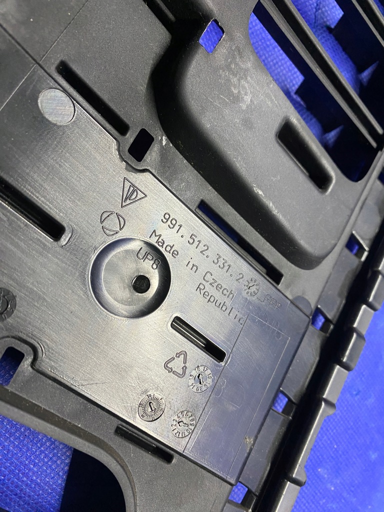 фото №8, Porsche 991 911 lift 17-19 впуск воздуха задний спойлер решётка радиатора 9915123312