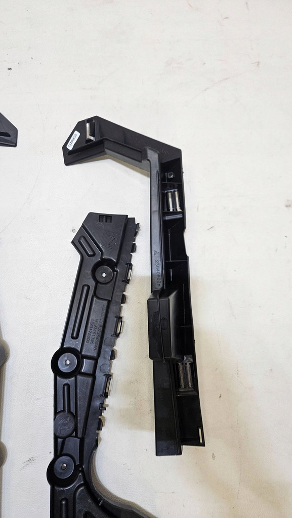 фото №9, Направляющая кронштейн бампера задняя opel vivaro b renault trafic комплект