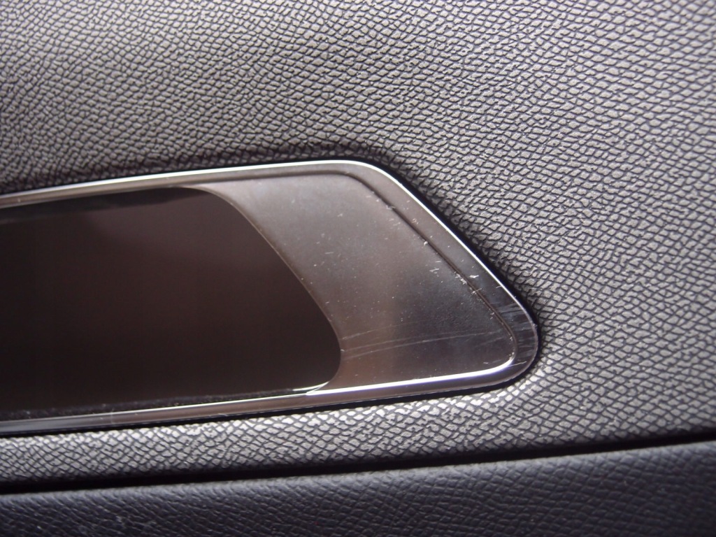 фото №3, Обивка дверь правый перед citroen ds7 98168221