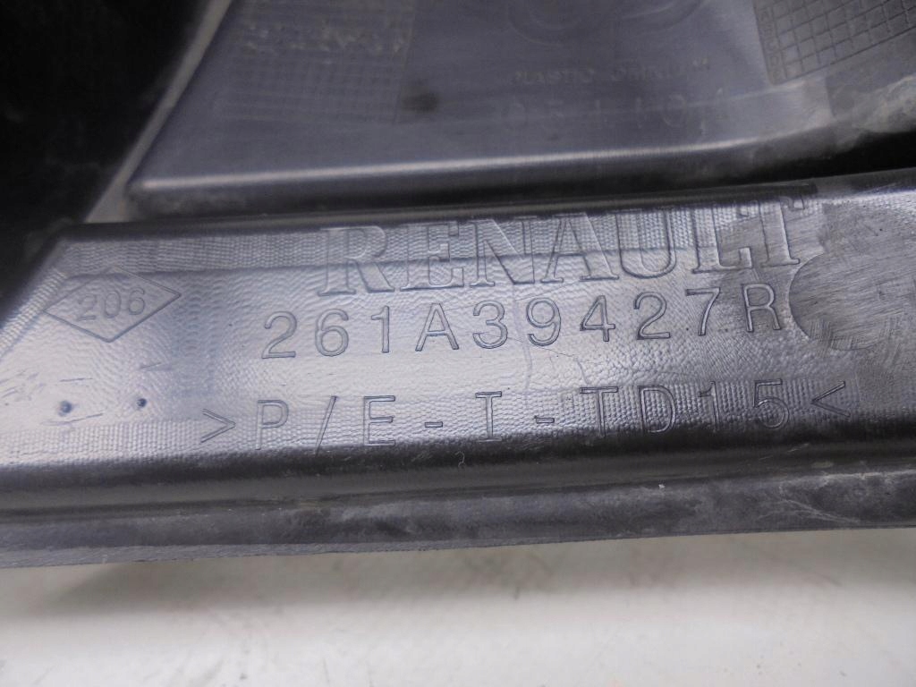 фото №7, Решітка протитуманної фари лівий перед 261a39427r renault captur lift