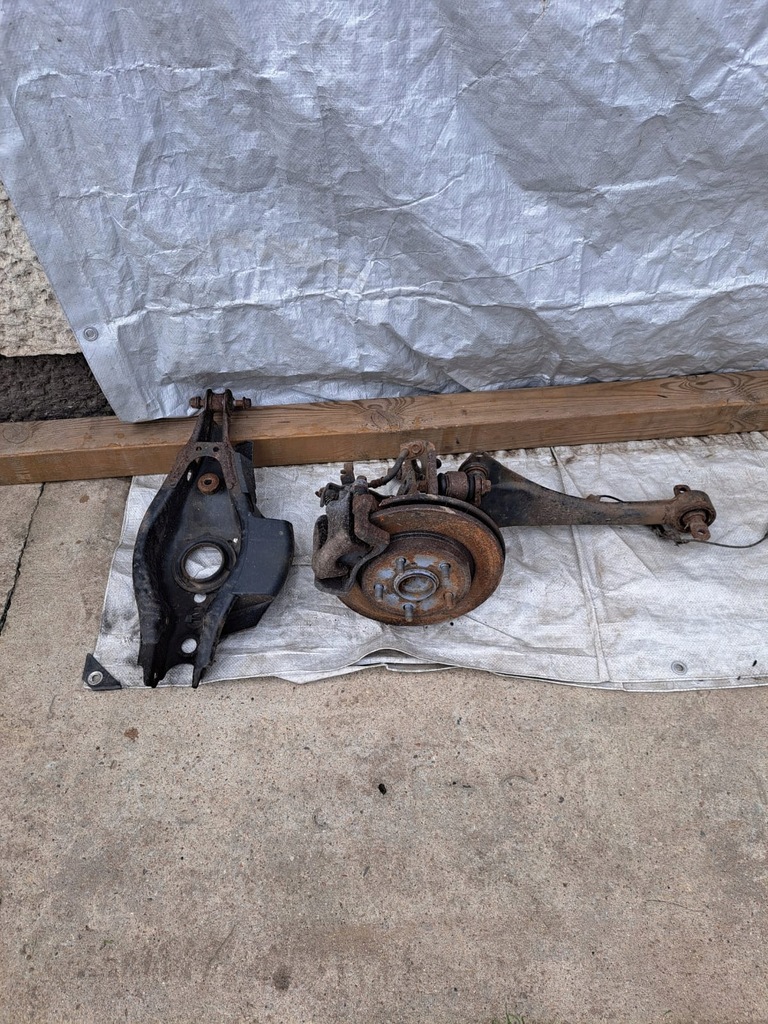 фото №1, Підвіска задні праве toyota auris ii kombi