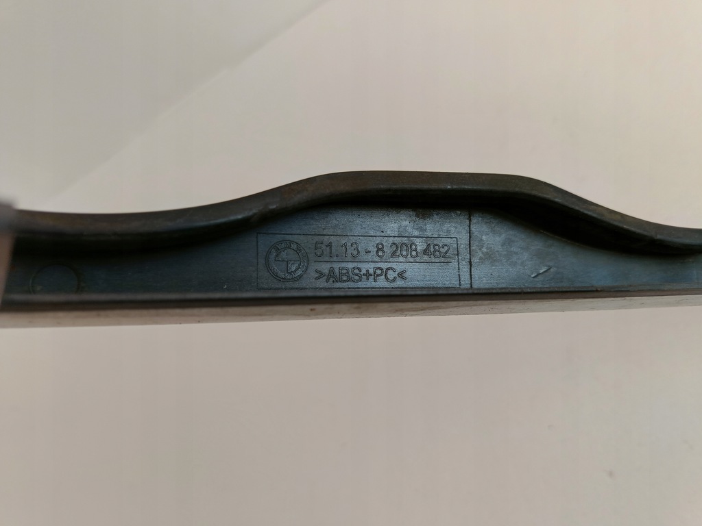 фото №8, Молдинг pod фара права 8208482 bmw e46