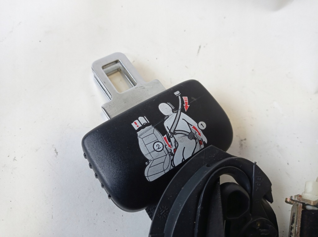 фото №5, Pas безпеки лівий задня vw touran 1t0857811b