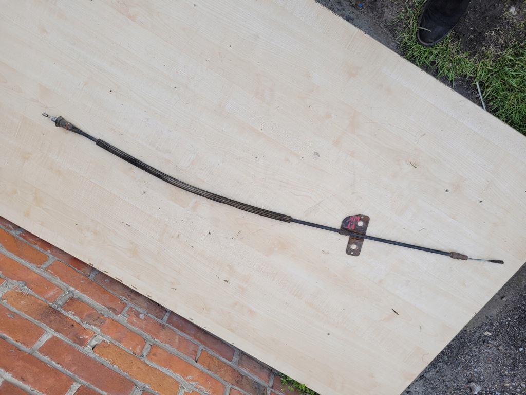 фото №1, Jeep grand cherokee wk 5-10 трос тормоза правый t.