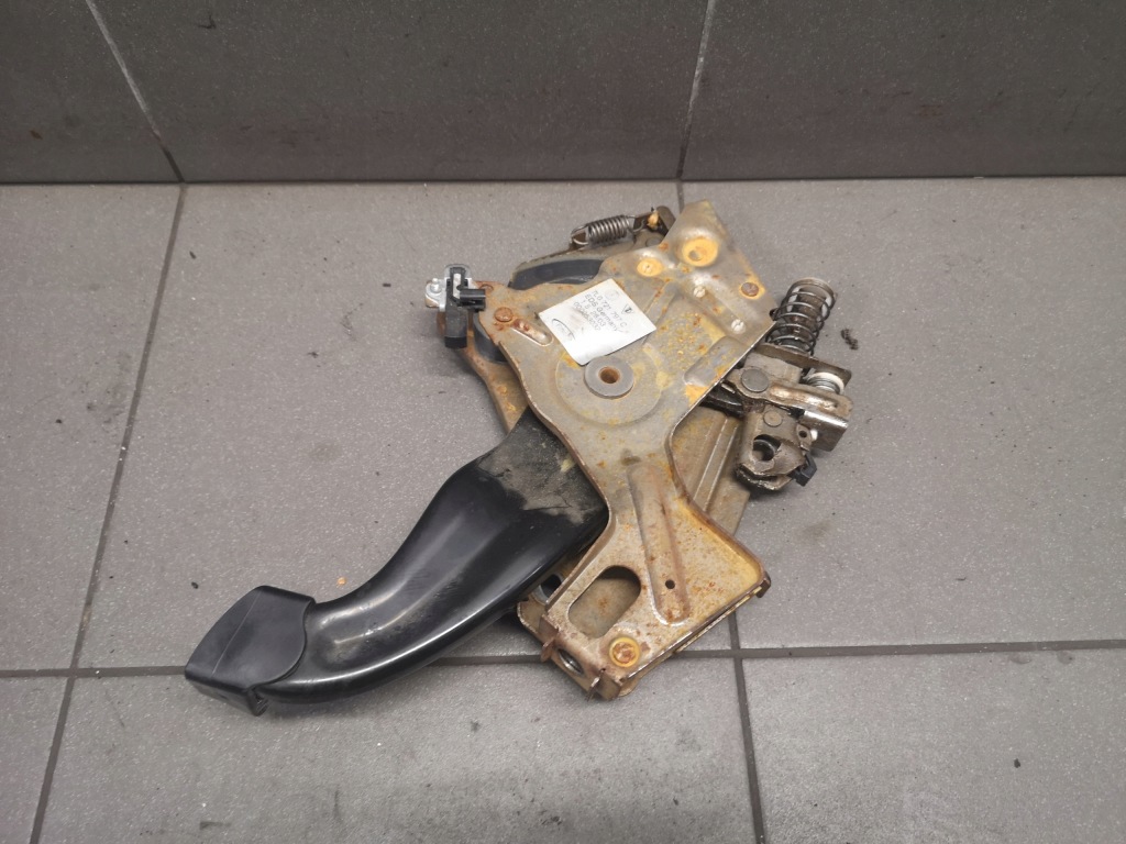 фото №1, Педаль тормоза ручного vw touareg 7l0721797c