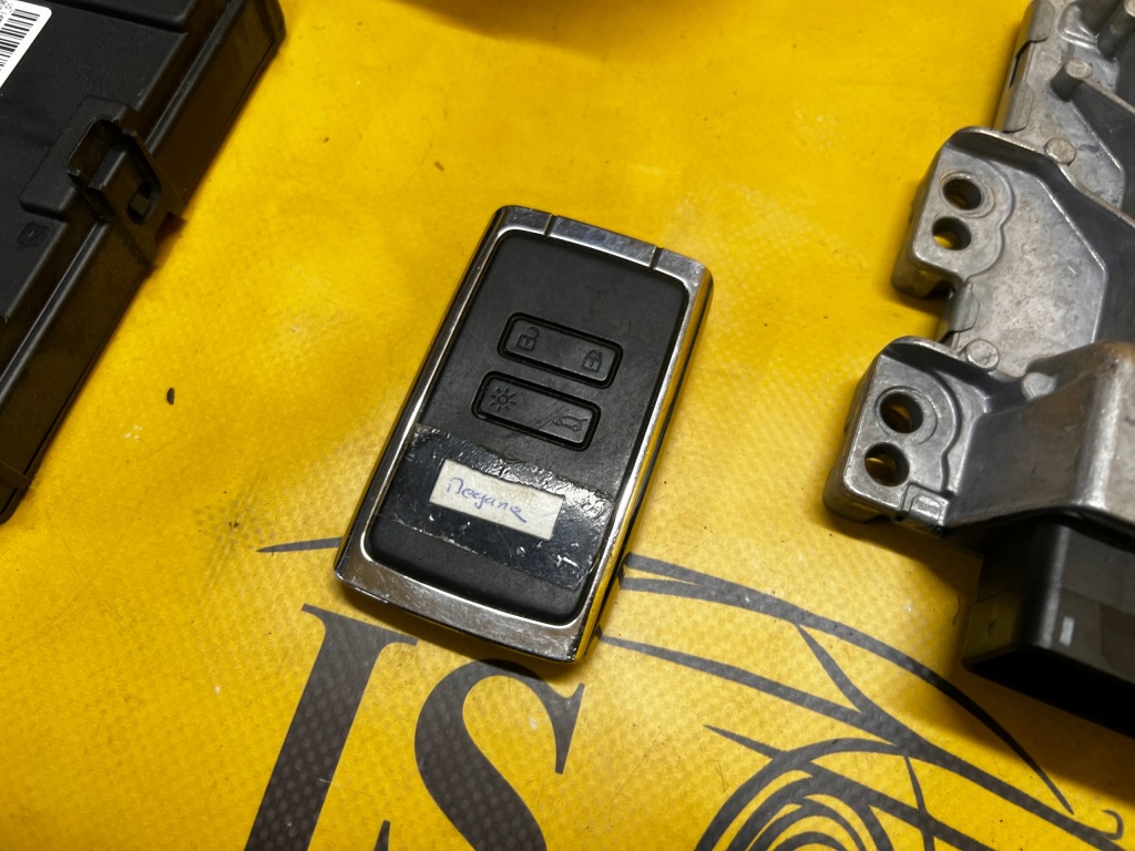 фото №4, Набор стартовый ecu bsi bcm счетчик renault megane iv 1.5 dci