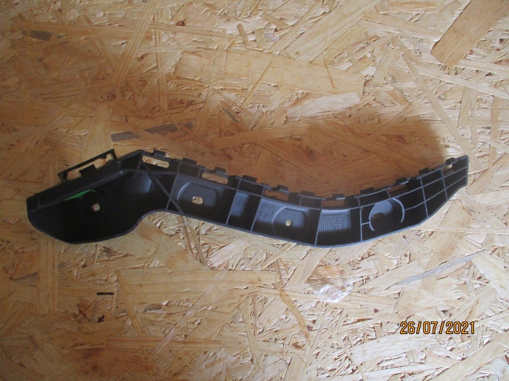 фото №2, Skoda rapid 5j направляющая бампер правый задняя