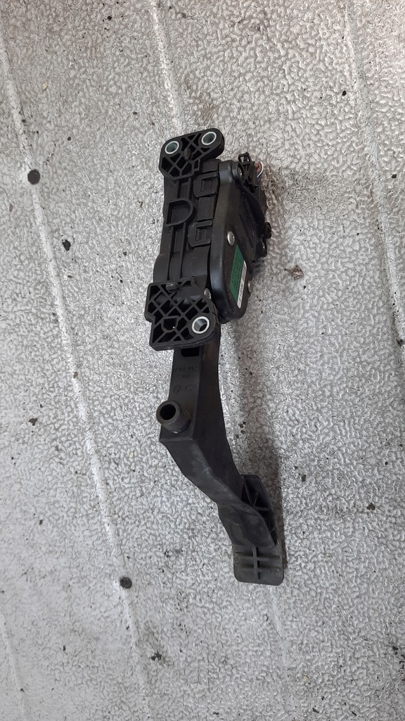 фото №4, Потенциометр газа skoda fabia 04r 1.4b 9q1721503c