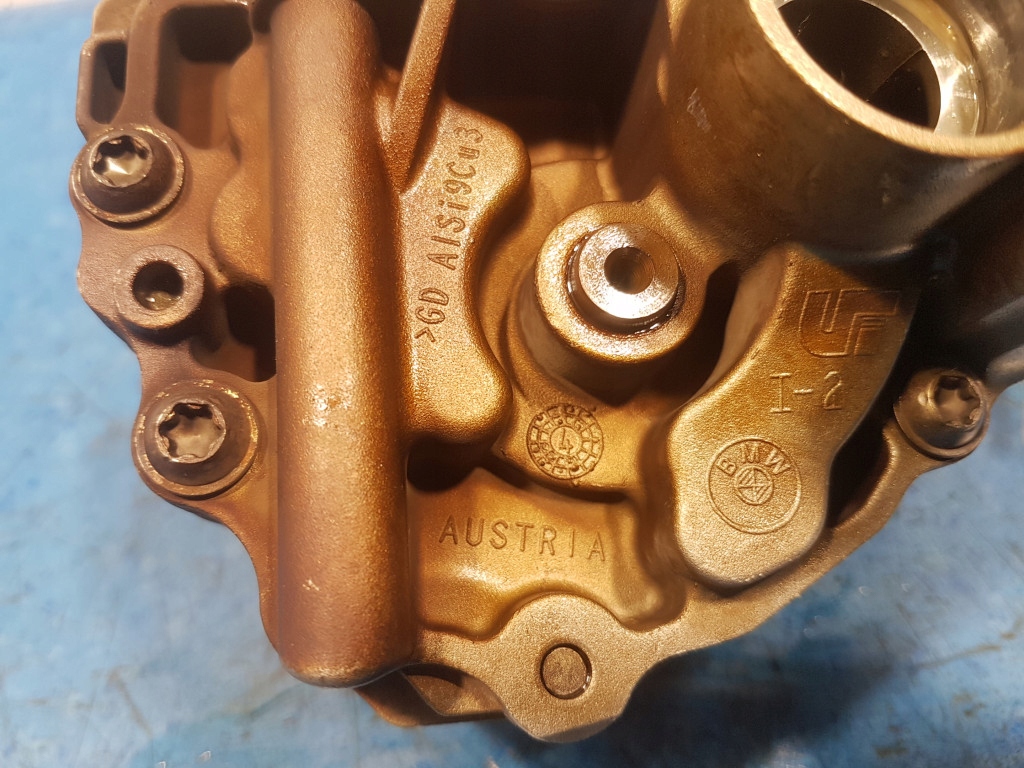 фото №7, Bmw 6 e63 3.0 638i n52b30a насос масла 7545939