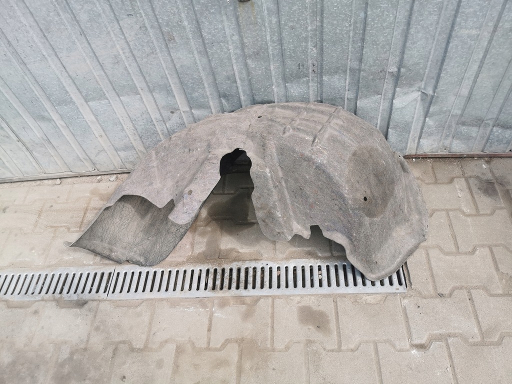 фото №2, Audi rs5 cabrio подкрылок задние правое 8f0810172