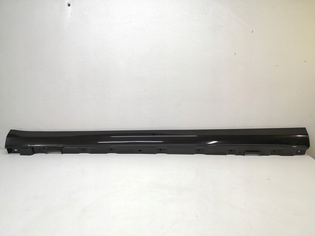 фото №1, Mercedes-benz оригинальный номер a2226980054 молдинг порог