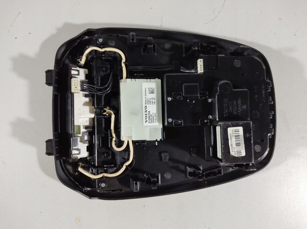 фото №7, Volvo v40 12- лампа потолочный 31398259