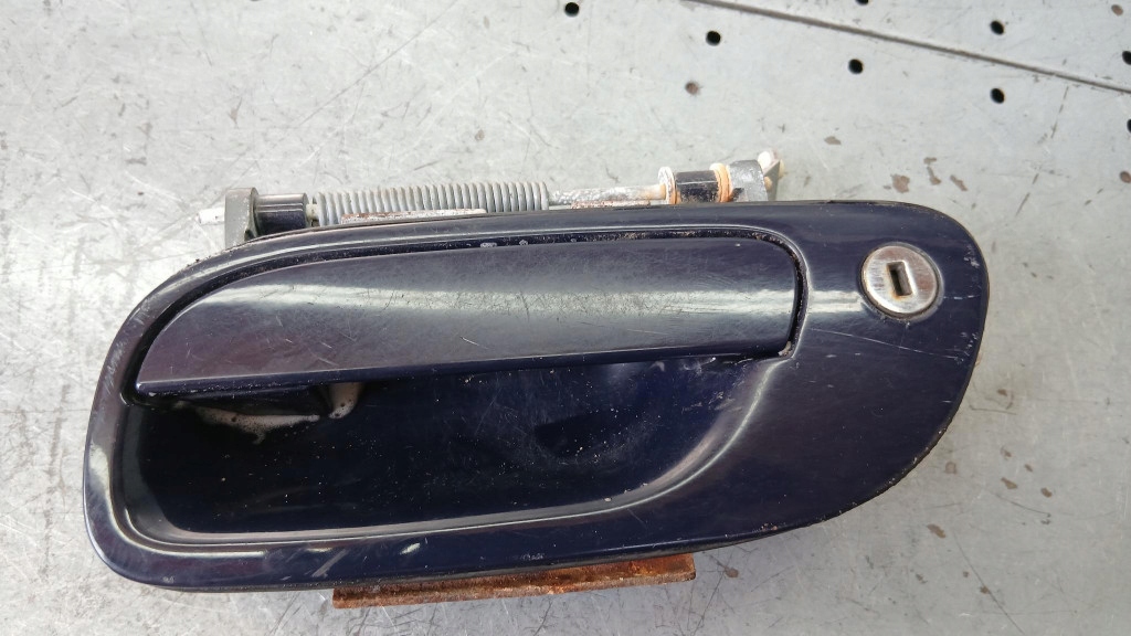 фото №1, Ручка левая перед volvo v70 ii 2.4d5 00-05r