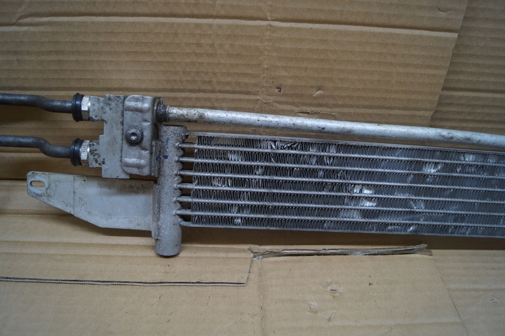 фото №10, Mercedes w212 радіатор оливи масляний радіатор a0005010765