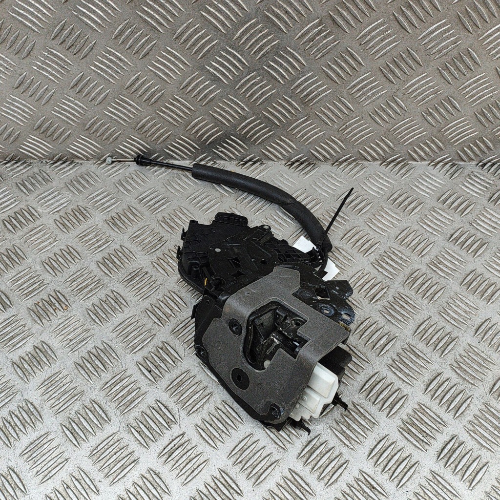 фото №4, Land rover range rover sport l494 2018 правая сторона замок дверь передних