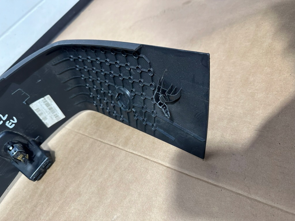 фото №5, Разъём прикуривателя, заглушка, защита mercedes w447 cz, vito, europa