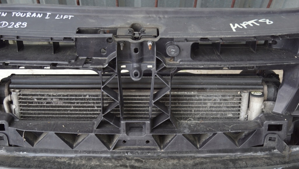 Pas передний радиатор vw touran i lift 1.9 tdi с Разборки