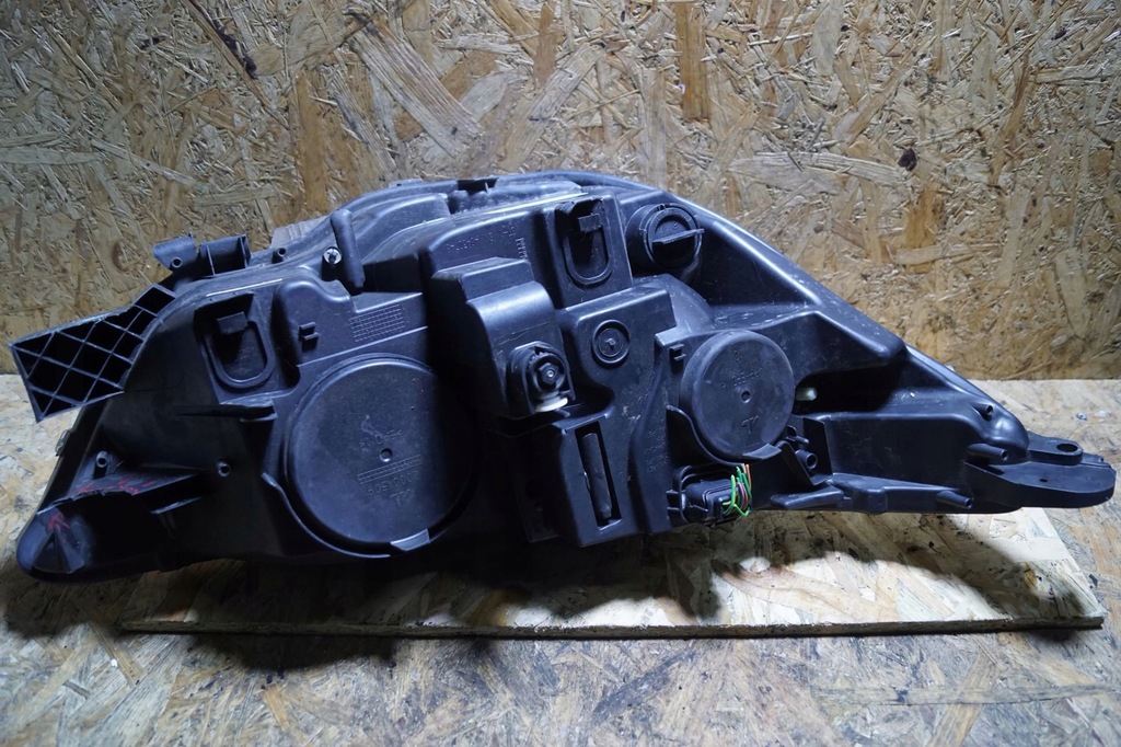 фото №11, Citroen c4 ii лампа левая перед uk