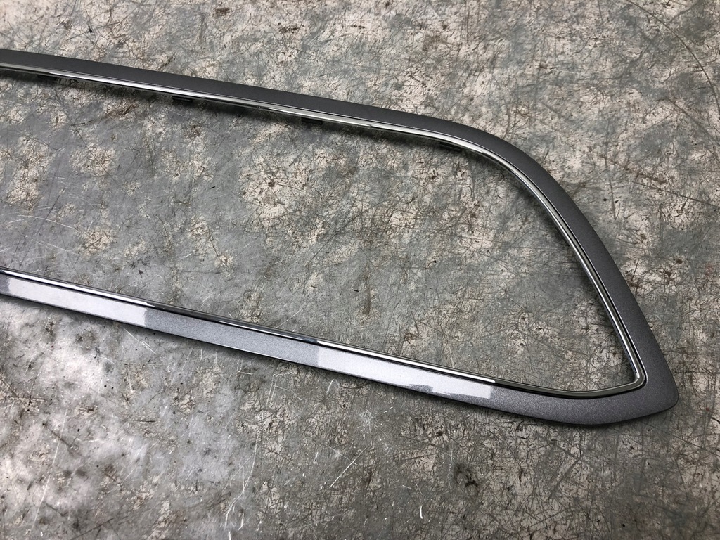 фото №3, Рамка радио консоли seat leon iii 5f1858061