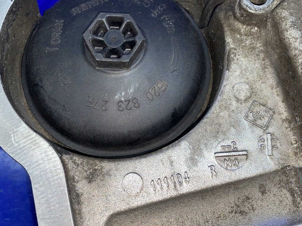 Поддон масляная масла 111104r clio iv 0.9 tce h4b b408 dacia sandero Доставка