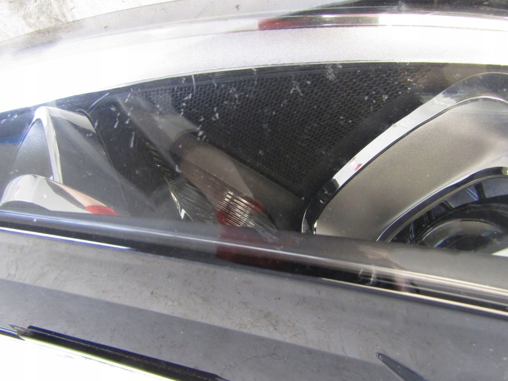 фото №8, Vw golf sportsvan лампа правая перед 14-18r 517941032b