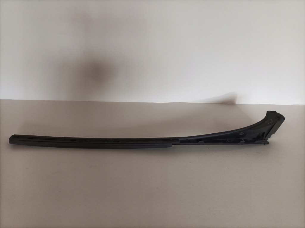 Opel vivaro b renault trafic 3 молдинг стекло лобовое левая 93867906 в Украине