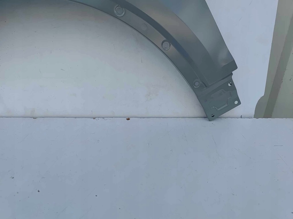 Audi q5 2 80a 16- крыло  левое  перед передний новый оригинал 5423 Оригинал