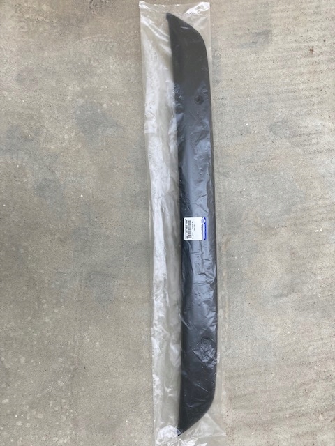 фото №1, Dodge durango 2021-2022 молдинг решётка