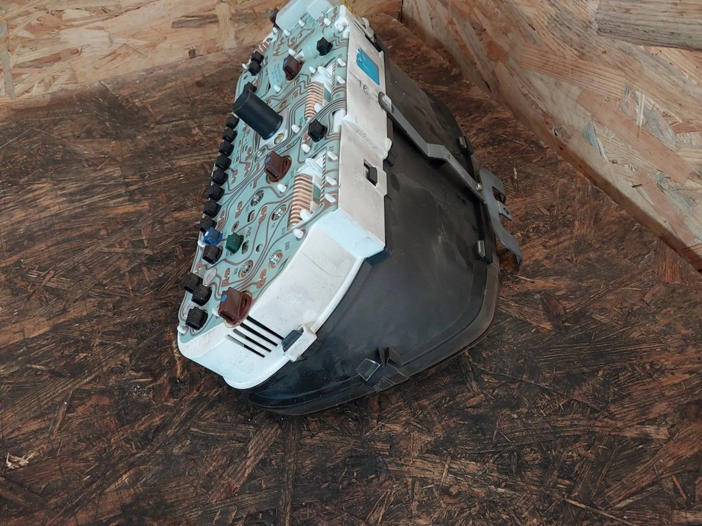 фото №12, Лічильник приладова панель volvo v40 2.0 30813197 30800600