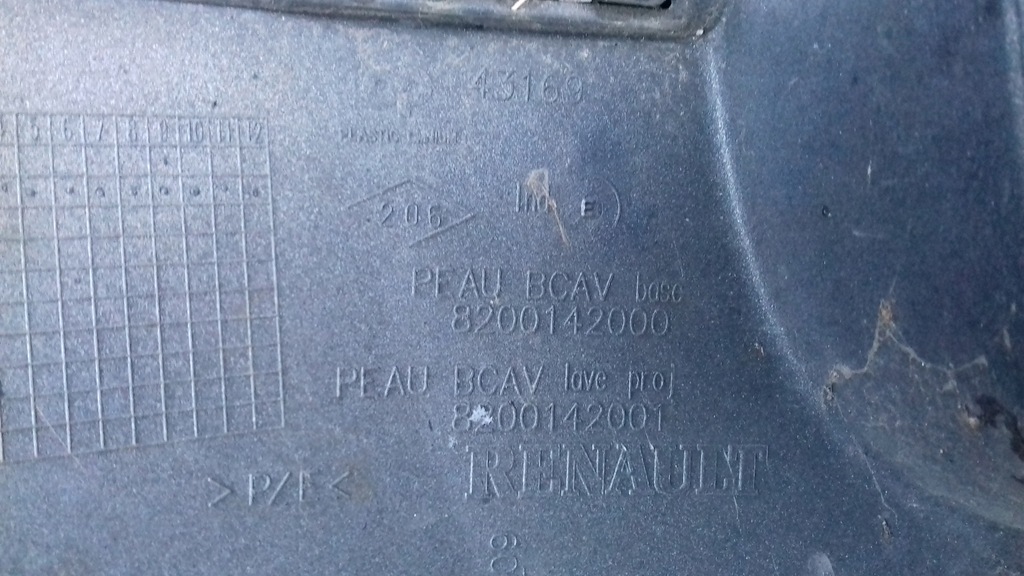 фото №12, Бампер перед передній 8200142000 renault megane ii 02-05