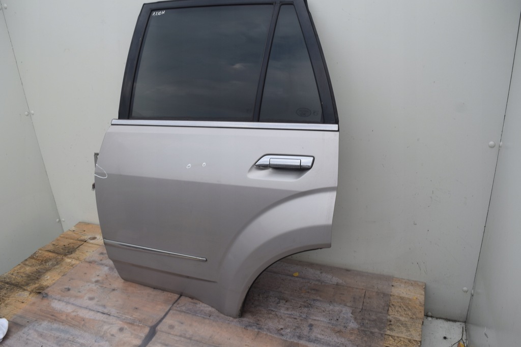 фото №3, Isuzu axiom двері лівий задня задні kpl