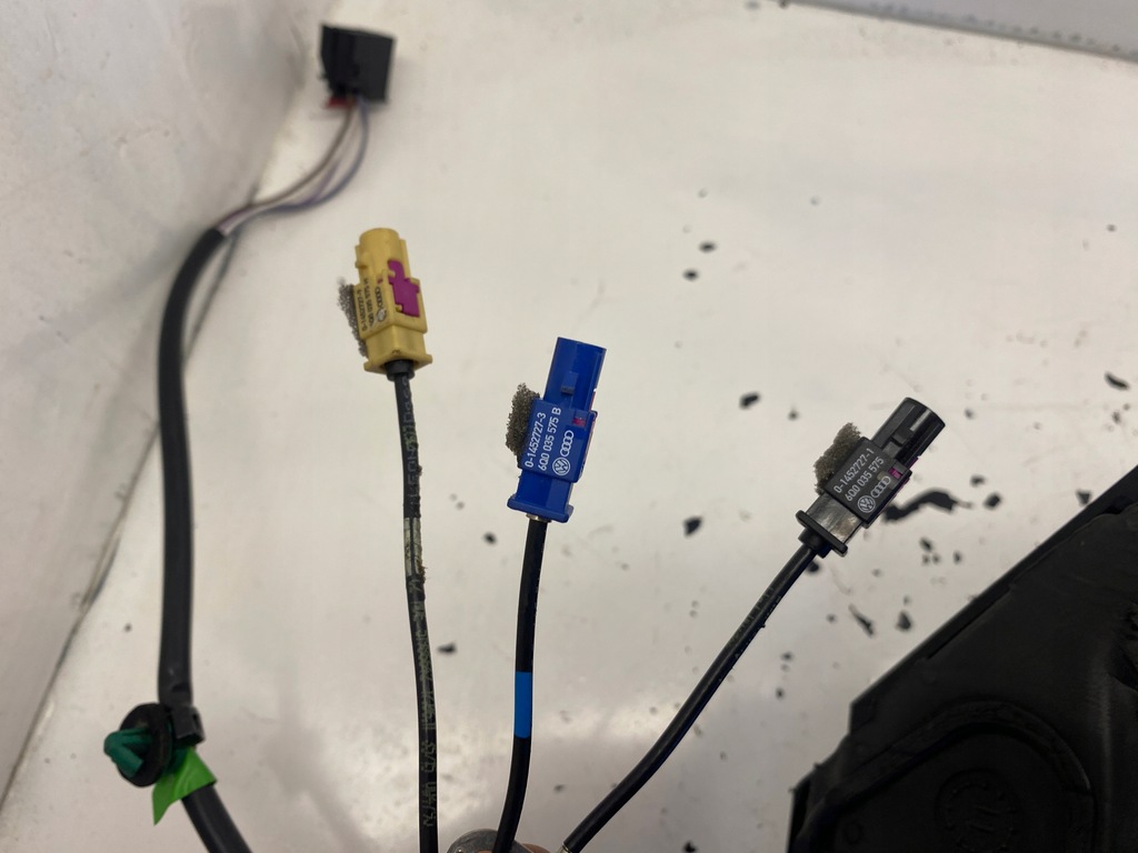 фото №10, Vw caddy iii зеркало правое 5 pin 3 x антенна eu