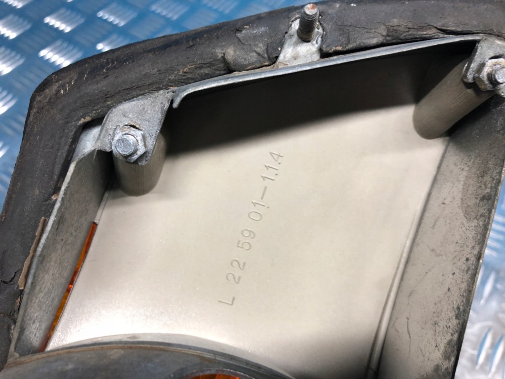 Mercedes w116 лампа лівий задній ліва задня Зі Шроту