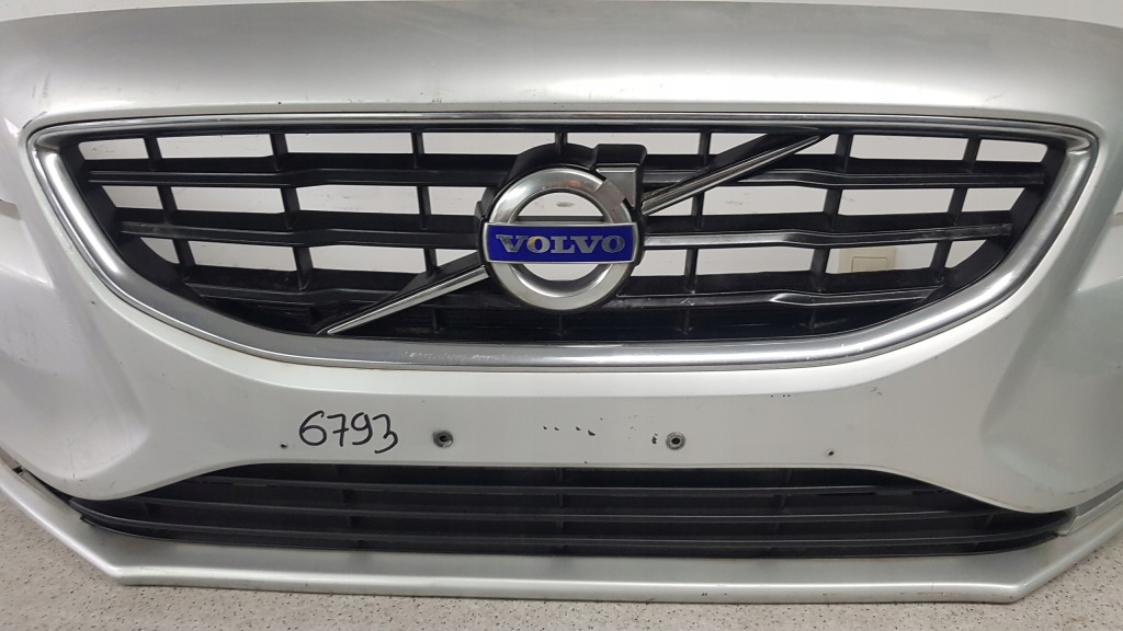 фото №6, Volvo v40 2012- бампер перед 6793
