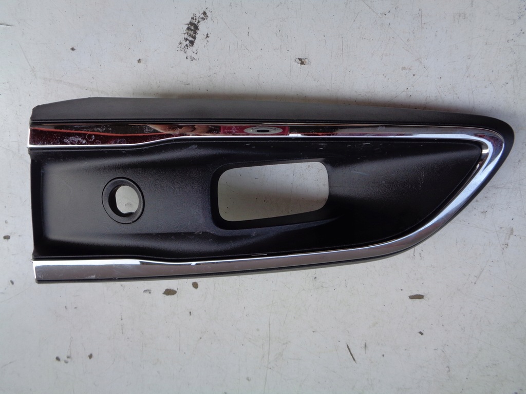 фото №1, Решітка бампера права renault zoe ii 19- lift