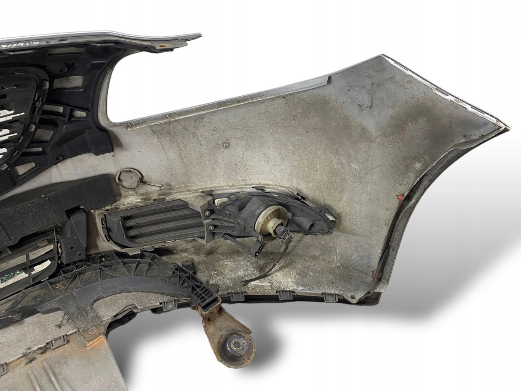 Opel insignia a 1800cm3 2009 з передній бампери хетчбек Недорого