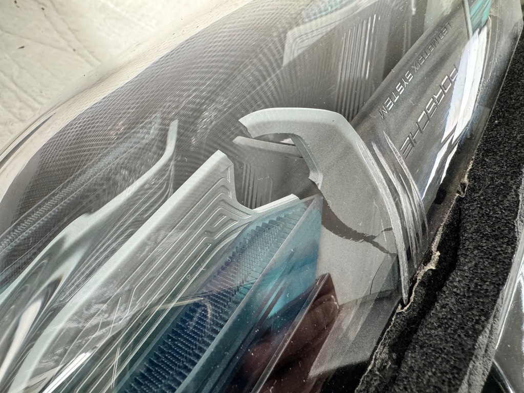 фото №6, Porsche taycan левая лампа matrix