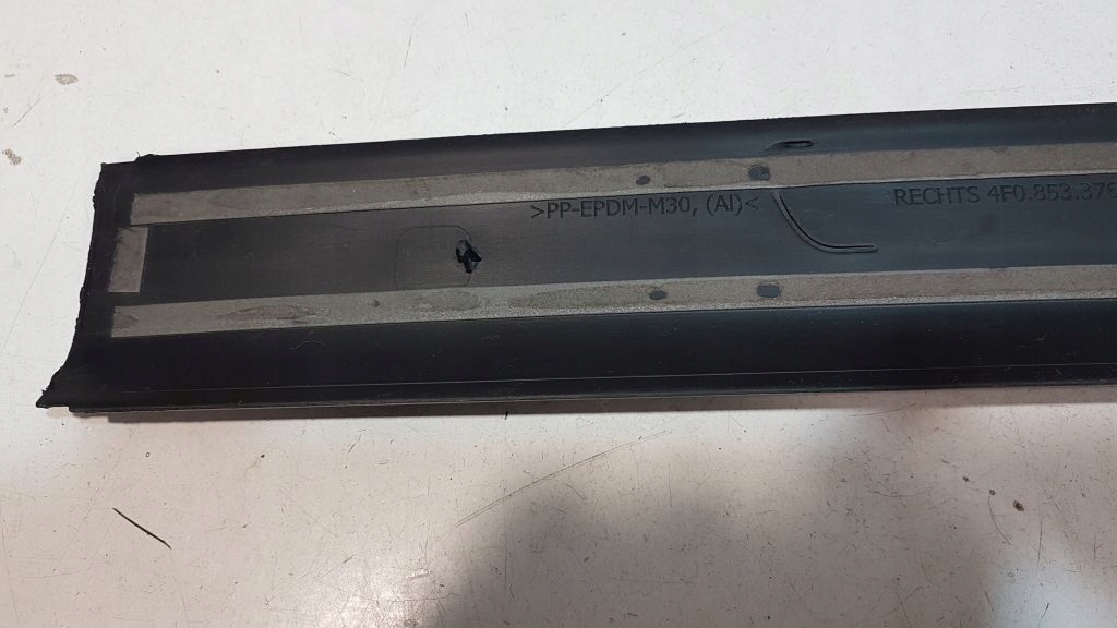 фото №6, Молдинг порог audi a6 c6 s-line правая задняя 4f0