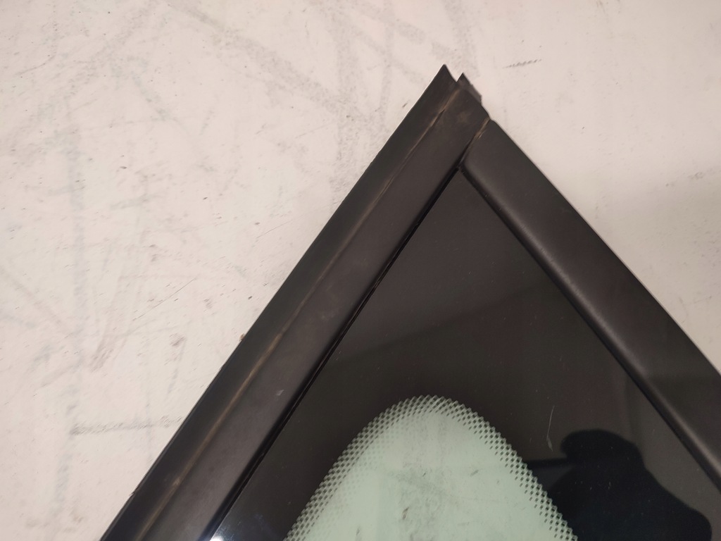 фото №7, Renault laguna iii скло кузовна правий задня kombi 10r