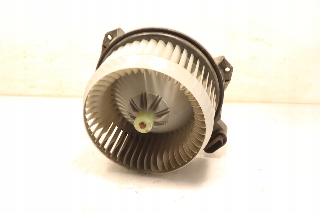 фото №1, Воздуходувка обдув toyota verso lift 2.0d-4d