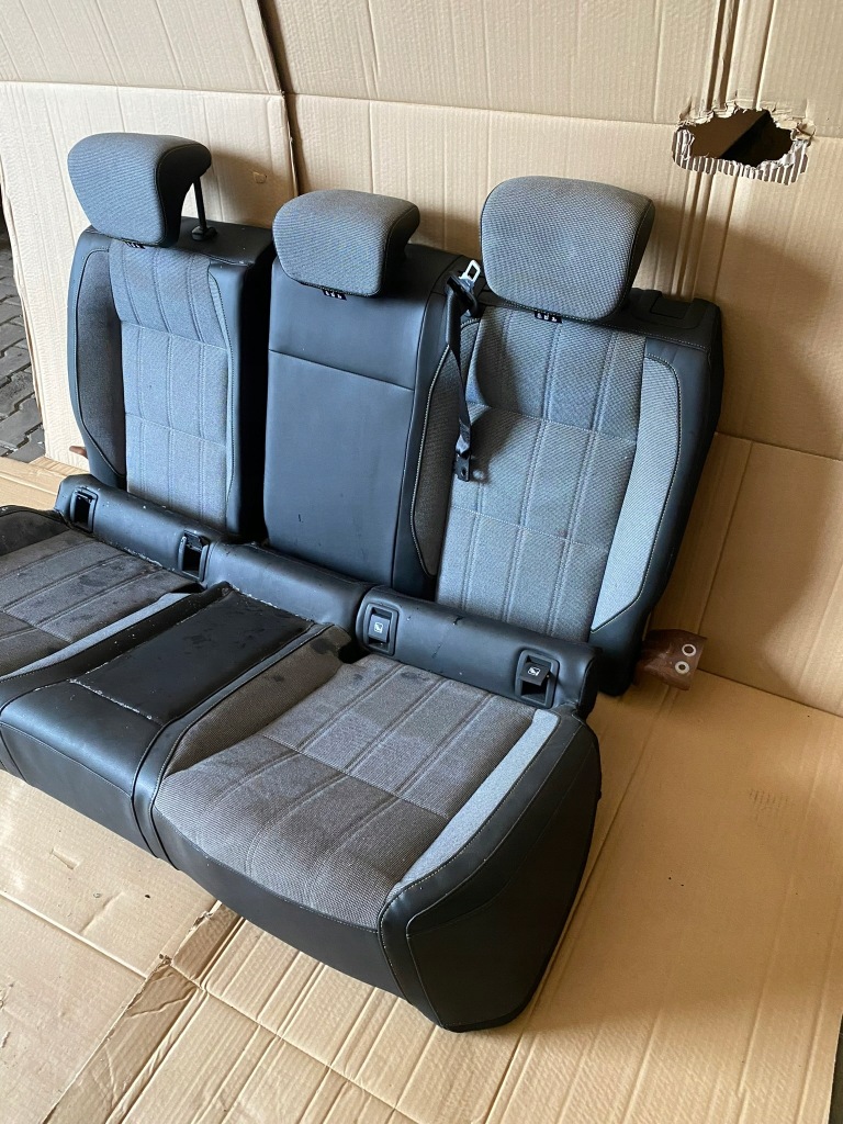 фото №8, Renault megane v e-tech сидіння заднє сидіння сидіння салон оббивка двері