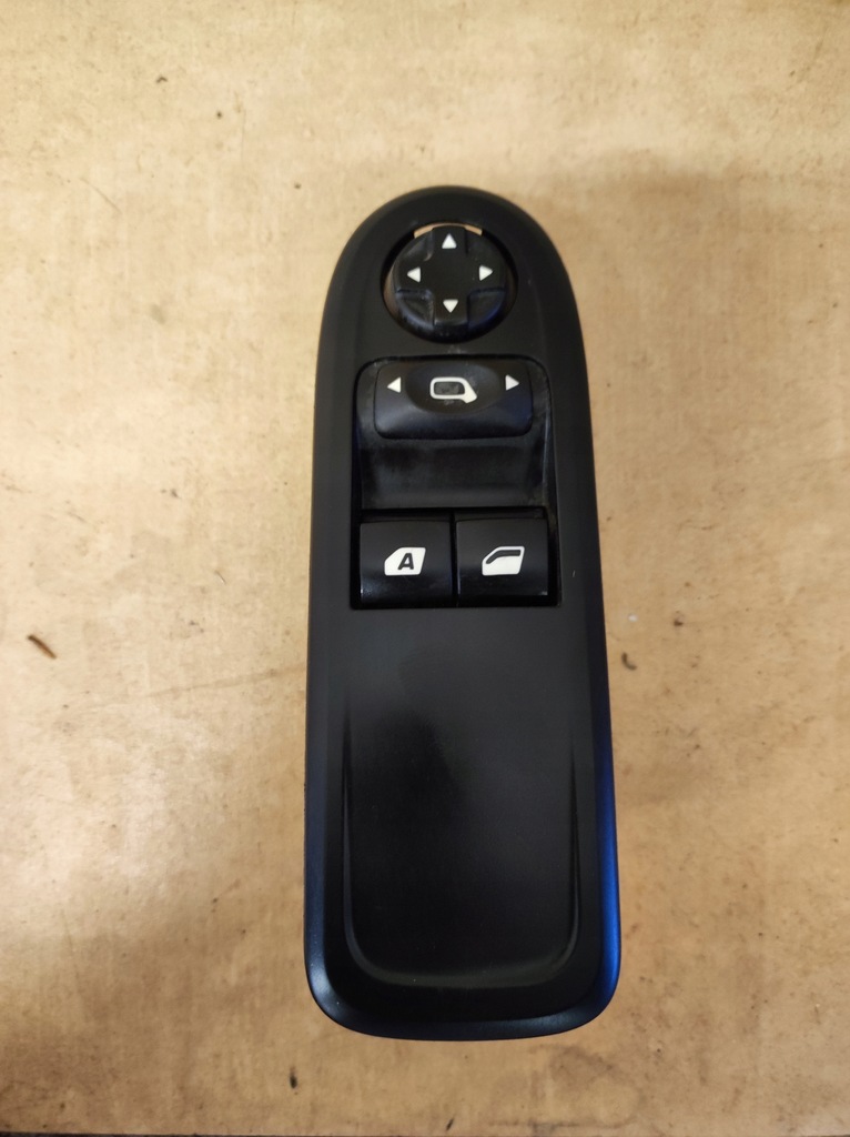 фото №1, Панель переключатель окон citroen c3 ii