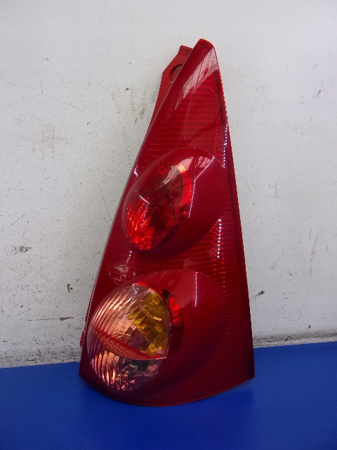 фото №1, Peugeot 107 лампа задняя задняя правая оригинал