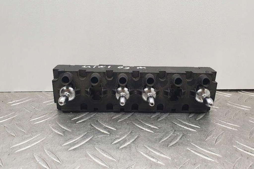 фото №2, Переключатель mini cooper r50, r53 6917983 1.6l бензиновый 120kw 2003