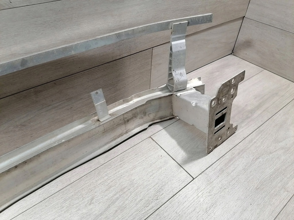 фото №11, Audi q3 балка бампер перед 83a807109