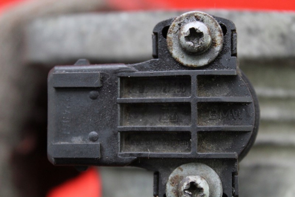 Купити Дросельна заслінка 1433237 bmw e39 2.0i 150 km 95-00